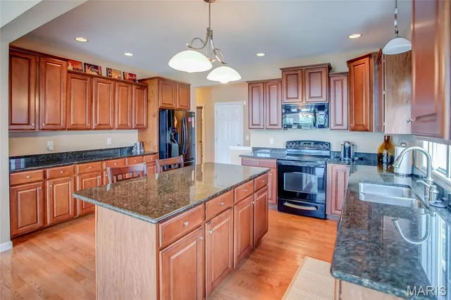 $330,000 | 306 Pelican Way, Grafton, IL 62037