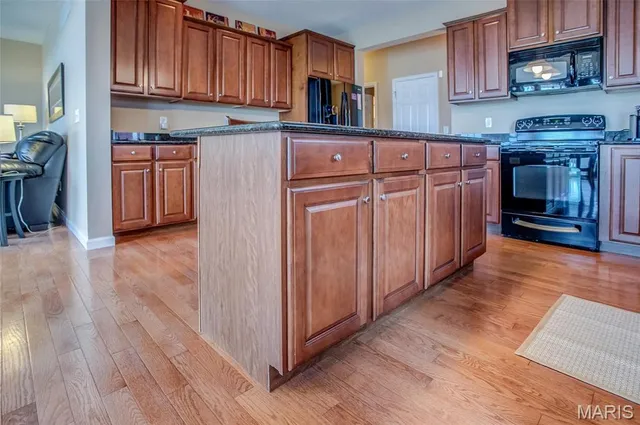 $330,000 | 306 Pelican Way, Grafton, IL 62037