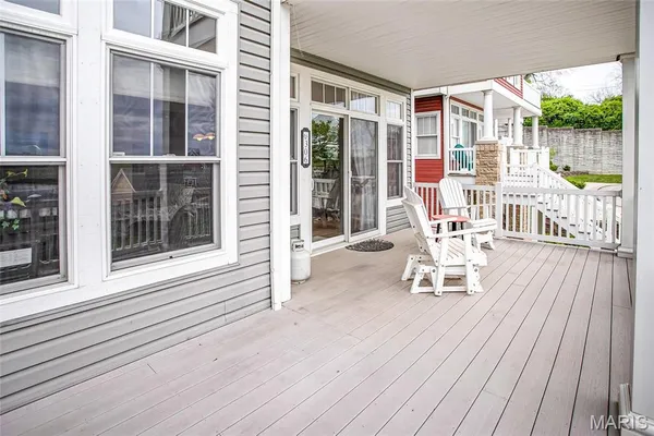 $330,000 | 306 Pelican Way, Grafton, IL 62037