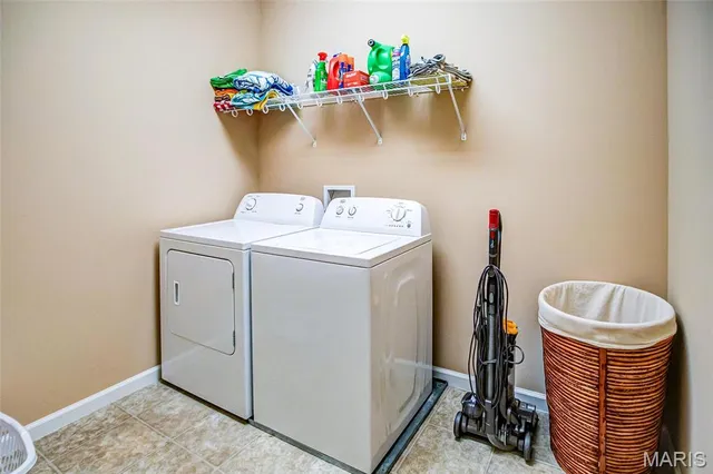 $330,000 | 306 Pelican Way, Grafton, IL 62037