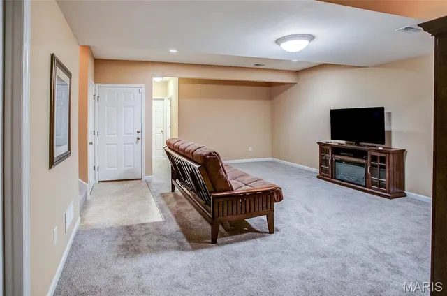 $330,000 | 306 Pelican Way, Grafton, IL 62037