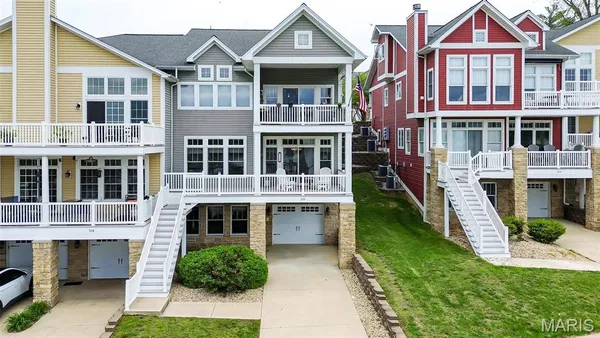 $330,000 | 306 Pelican Way, Grafton, IL 62037