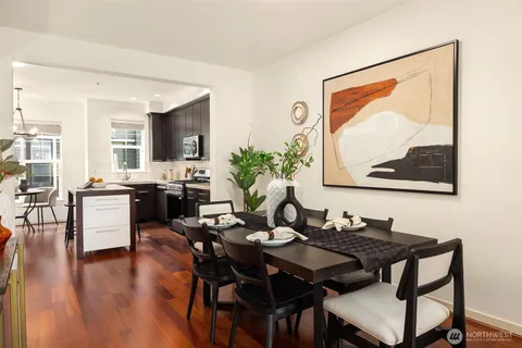 $795,000 | 1848 Northeast Kenyon Court, Issaquah, WA 98029