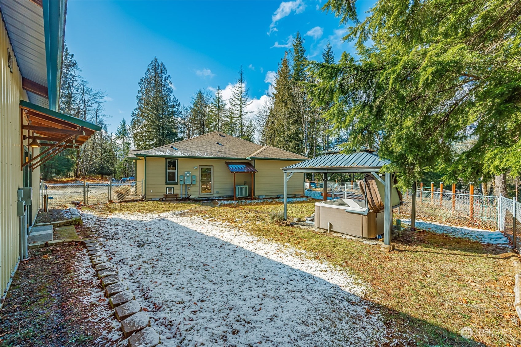 119 Marmot Loop Packwood, WA 98361 - Photo 33 of 40 a front view of a house with a yard