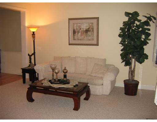 23 Deer Ridge Road Ashland, MA 01721 - Photo 4 of 8