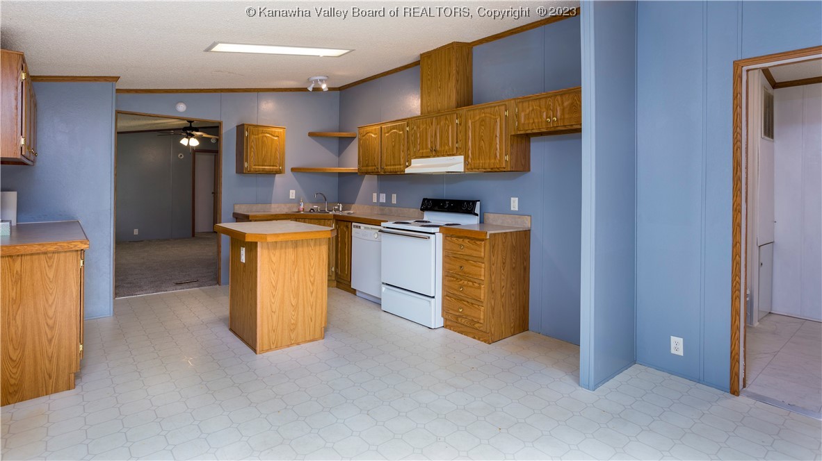 1607 Hedrick Road Scott Depot, WV 25560 - Photo 8 of 33 Gallery Image 8