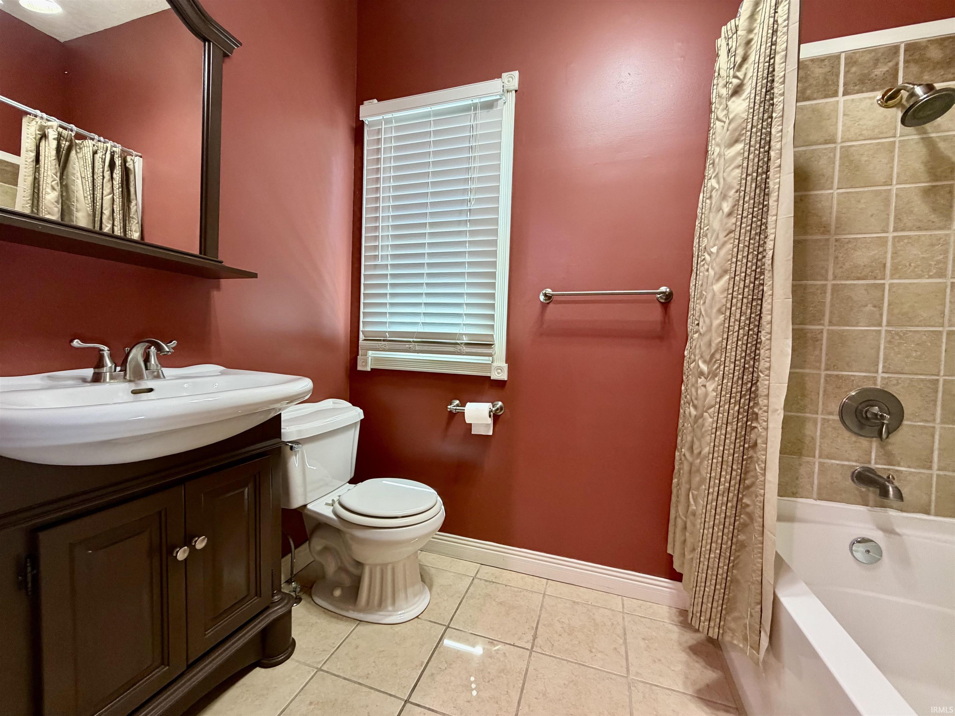 1915 7th Street Bedford, IN 47421 - Photo 19 of 28