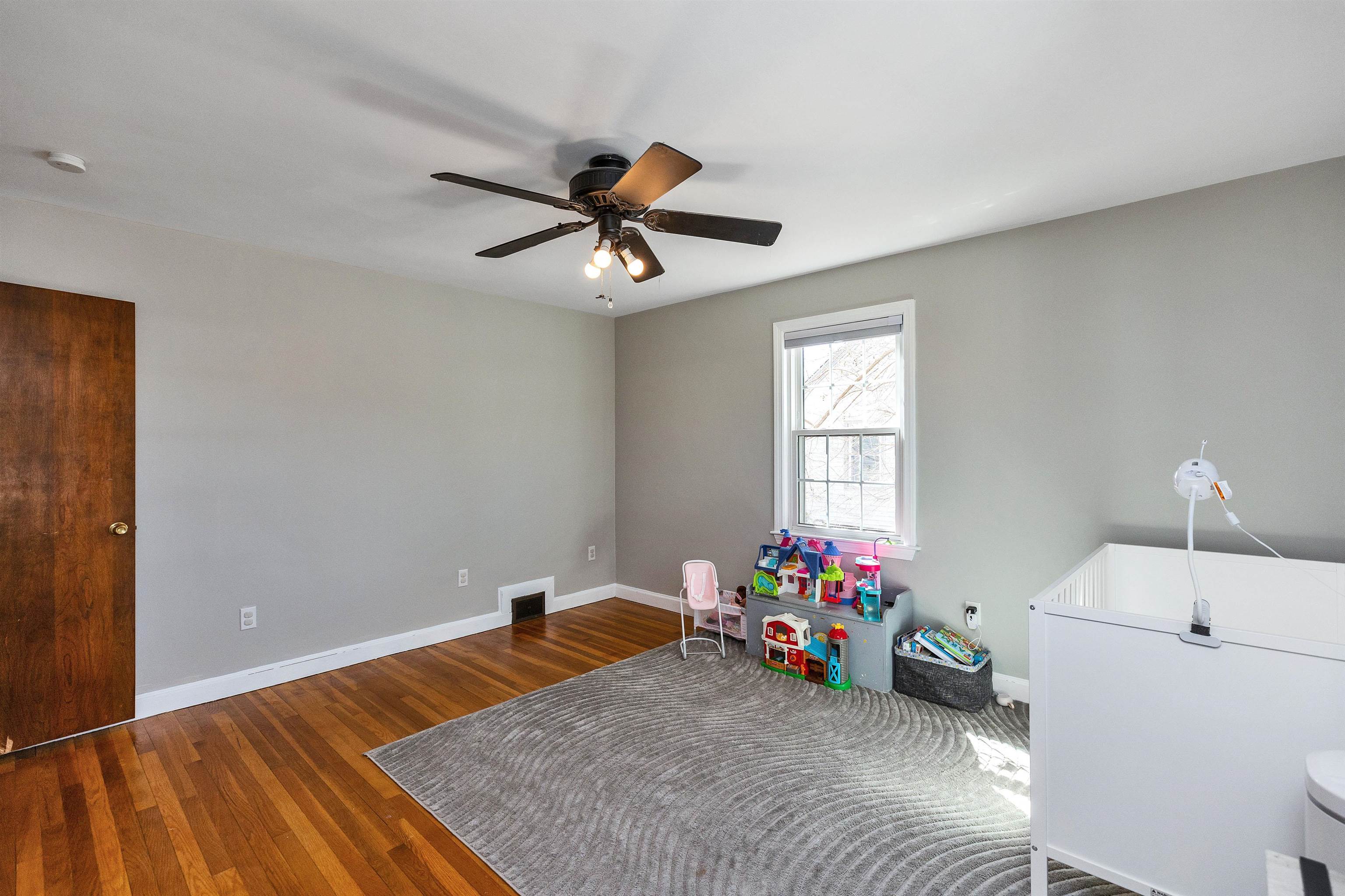 385 Hill Street Manchester, NH 03102 - Photo 23 of 53
