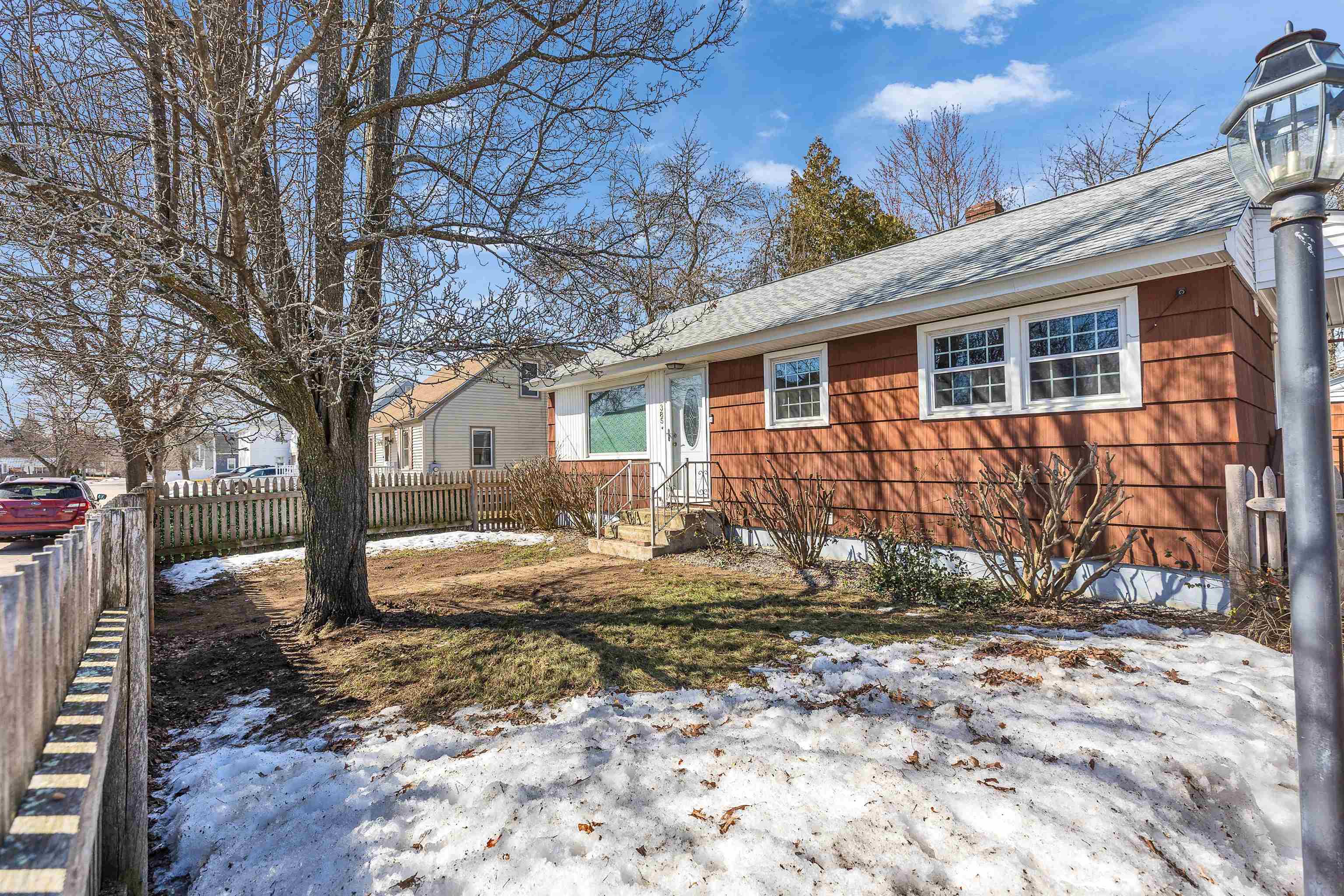 385 Hill Street Manchester, NH 03102 - Photo 47 of 53