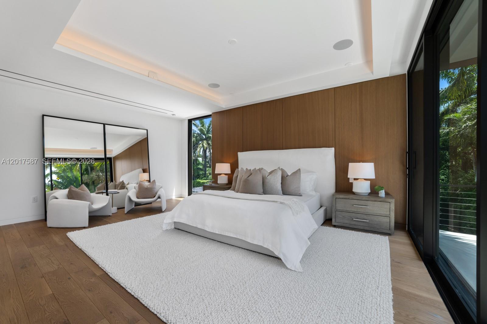 3045 North Bay Road Miami Beach, FL 33140 - Photo 23 of 45