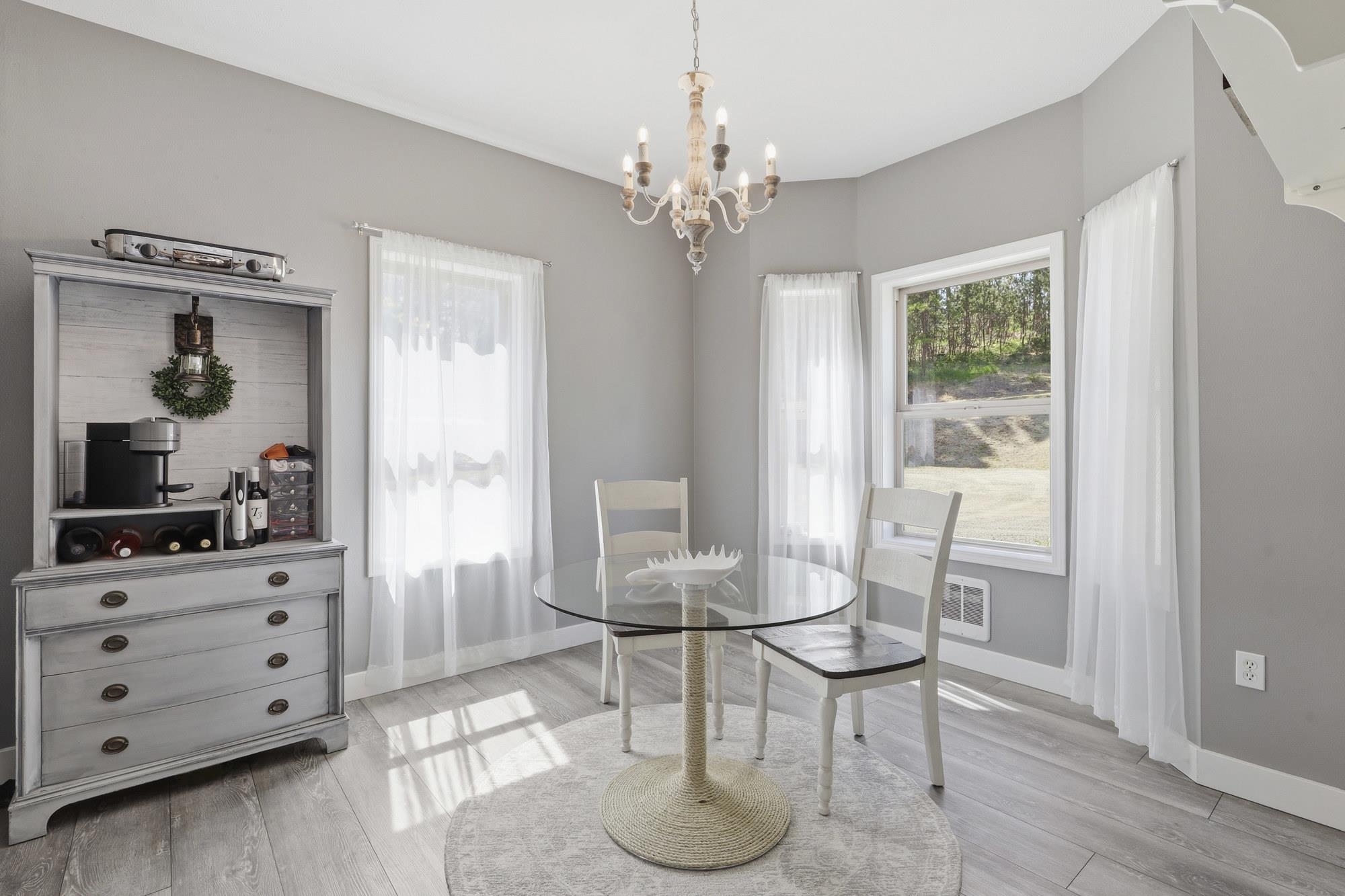9516 East Day Road Mead, WA 99021 - Photo 15 of 50