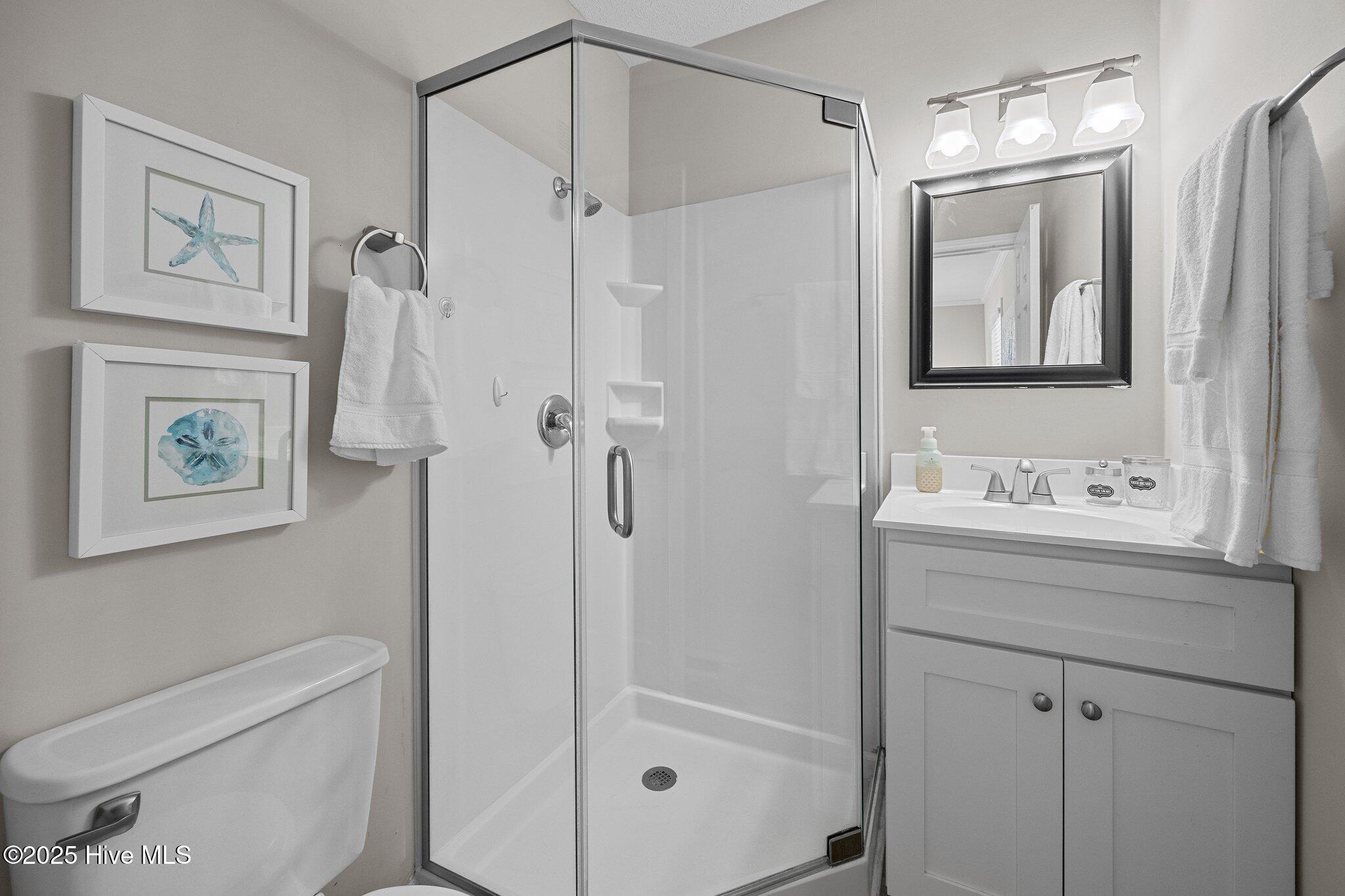 2196 New River Inlet Road, Unit 261 North Topsail Beach, NC 28460 - Photo 14 of 35 Master Bathroom