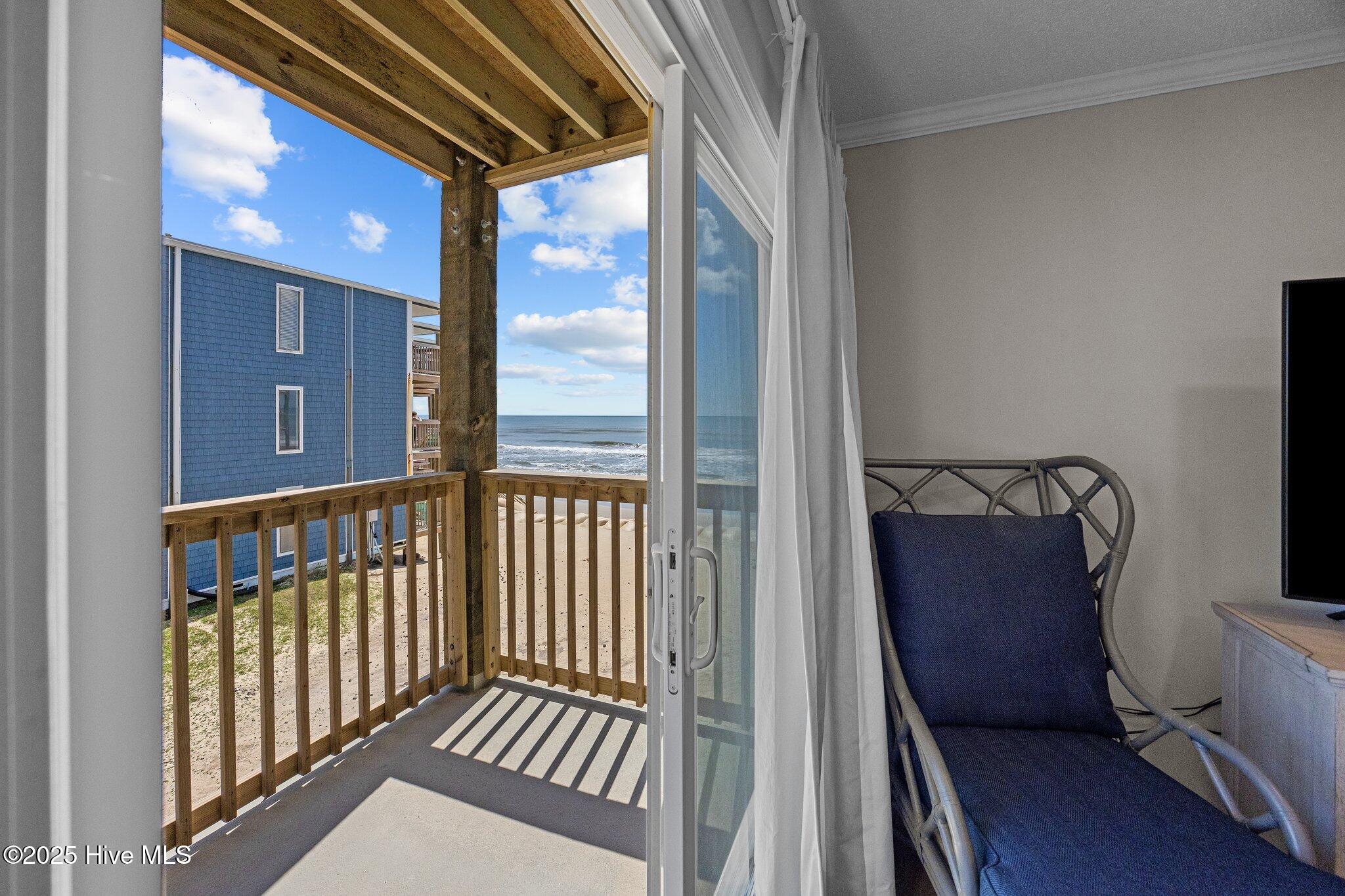 2196 New River Inlet Road, Unit 261 North Topsail Beach, NC 28460 - Photo 19 of 35 Covered Balcony