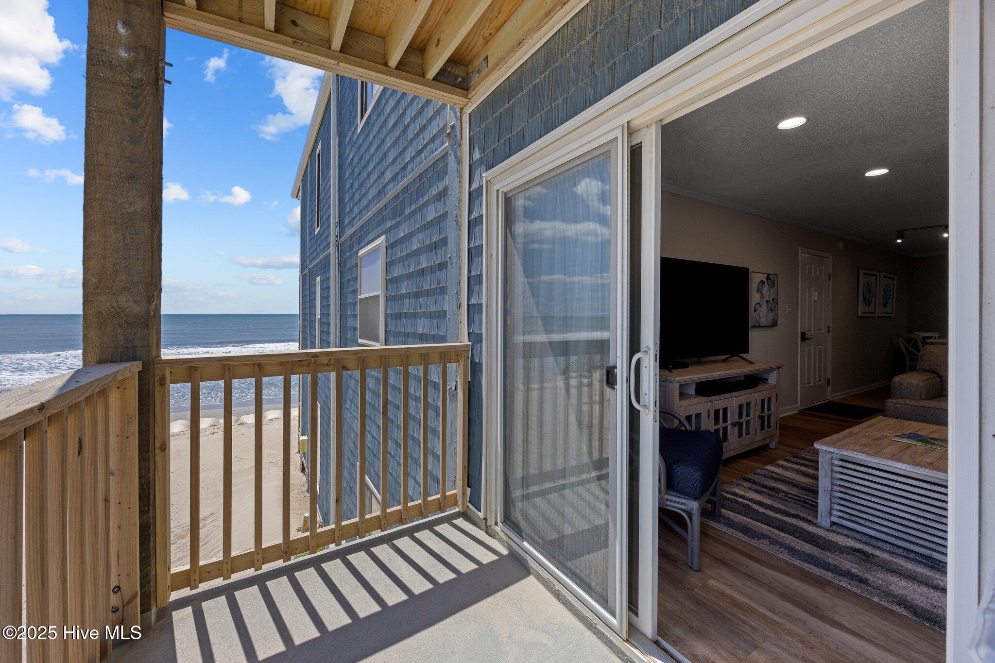2196 New River Inlet Road, Unit 261 North Topsail Beach, NC 28460 - Photo 20 of 35 Covered Balcony