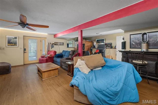 $450,000 | 502 Hunter Chaise Drive, Wentzville, MO 63385