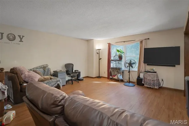 $450,000 | 502 Hunter Chaise Drive, Wentzville, MO 63385