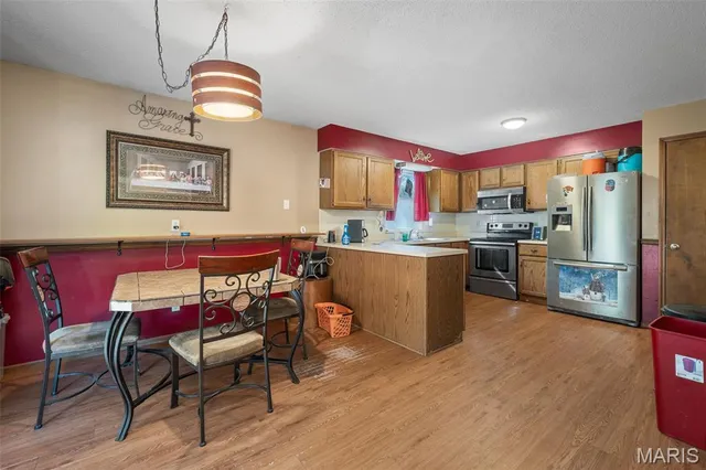 $450,000 | 502 Hunter Chaise Drive, Wentzville, MO 63385