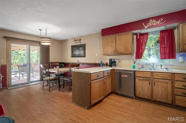 $450,000 | 502 Hunter Chaise Drive, Wentzville, MO 63385