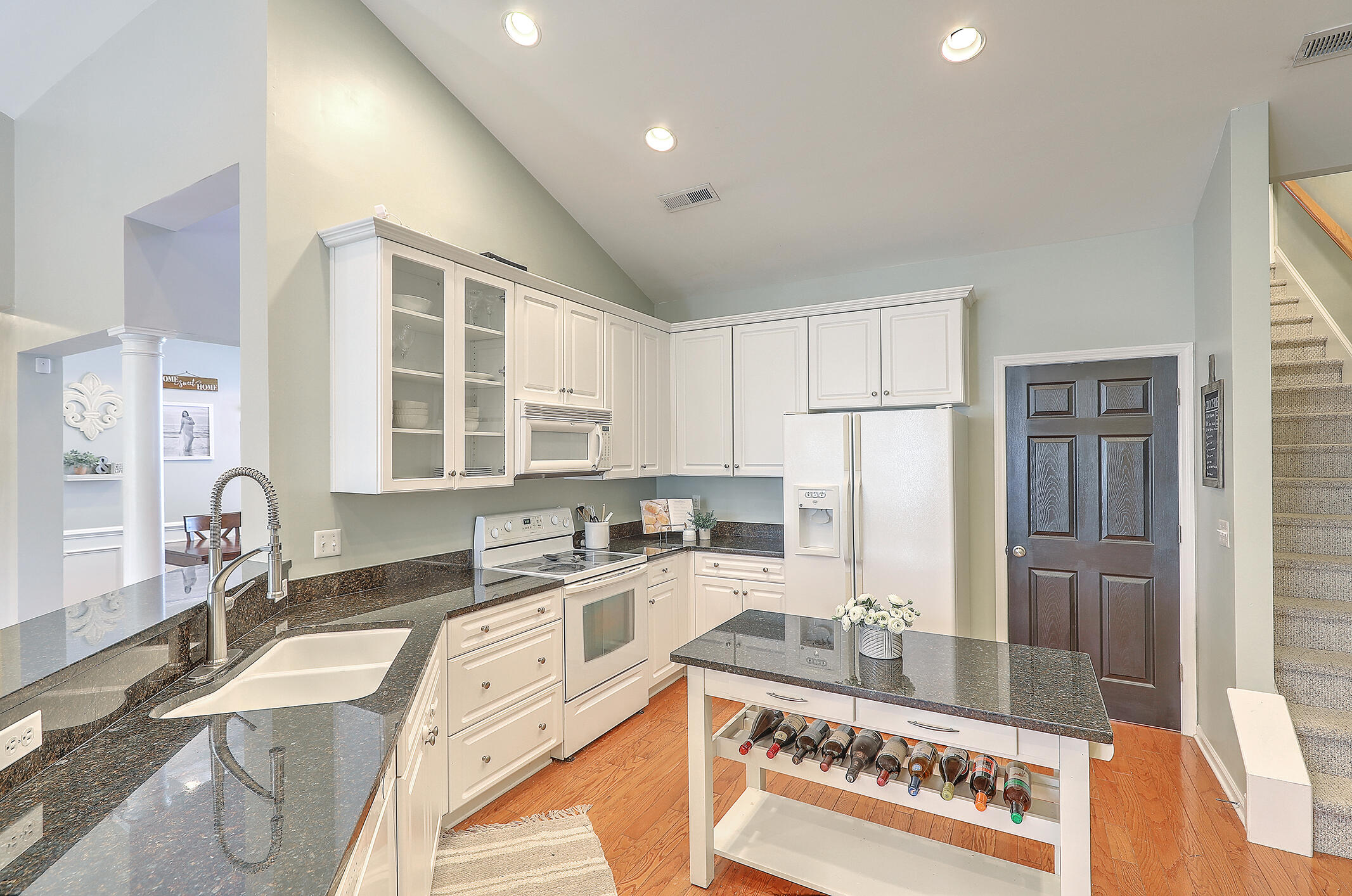 9389 Ayscough Road Summerville, SC 29485 - Photo 11 of 26 Kitchen