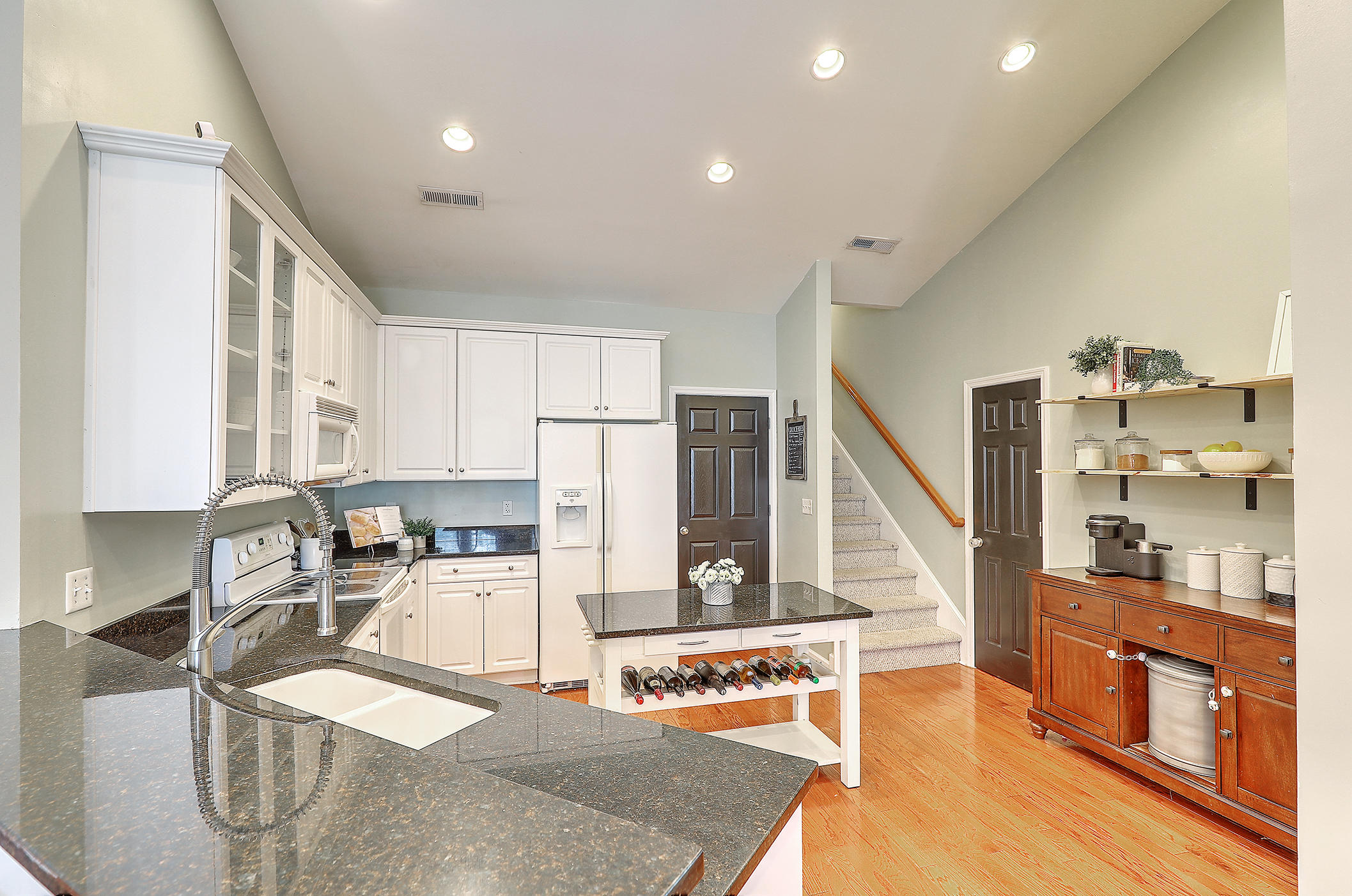 9389 Ayscough Road Summerville, SC 29485 - Photo 10 of 26 Kitchen