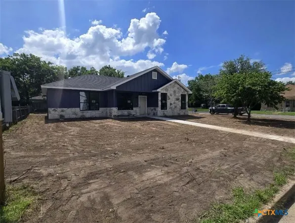 $265,000 | 300 South 14th Street, Gatesville, TX 76528