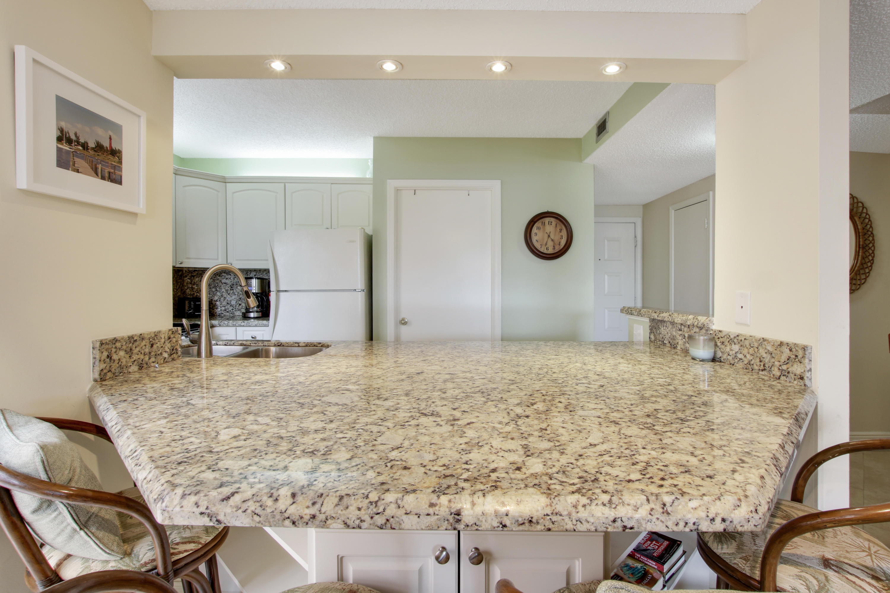 353 Highway 1, Unit C105 Jupiter, FL 33477 - Photo 4 of 33 a view of a livingroom with furniture