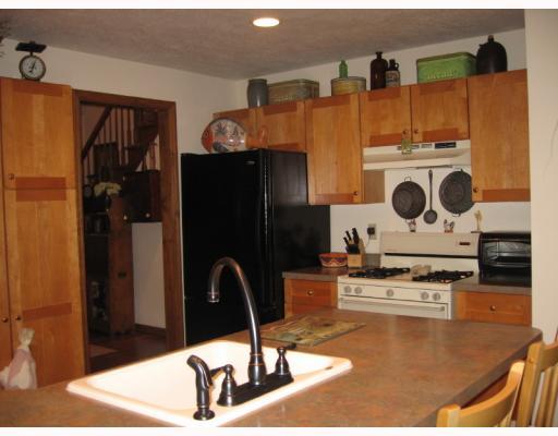 165 Shannon Road Renfrew, PA 16053 - Photo 7 of 12 Kitchen.