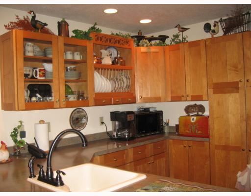 165 Shannon Road Renfrew, PA 16053 - Photo 8 of 12 Kitchen.