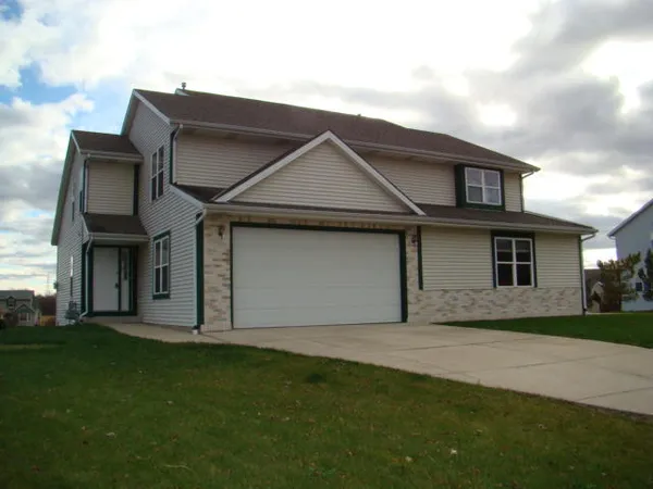 $749,999 | 1441 East Buckwood Court, Unit 1443, Oak Creek, WI 53154