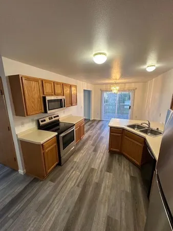 $749,999 | 1441 East Buckwood Court, Unit 1443, Oak Creek, WI 53154