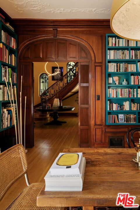 1705 Wellington Road Los Angeles, CA 90019 - Photo 6 of 29