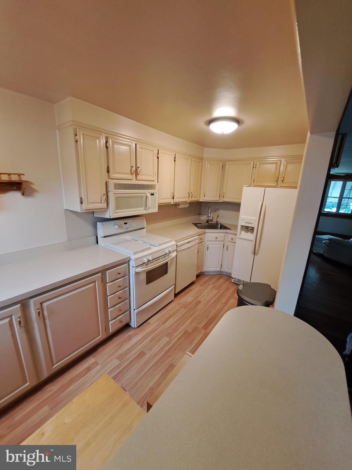 125 Alverstone Road Clifton Heights, PA 19018 - Photo 7 of 22 Gallery Image 7