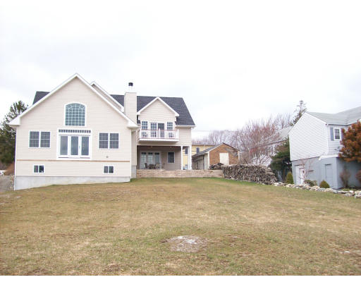 2914 Riverside Avenue Somerset, MA 02726 - Photo 4 of 22