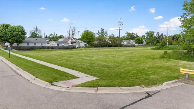 $180,000 | E East Lorain Street, Monroe, MI 48162