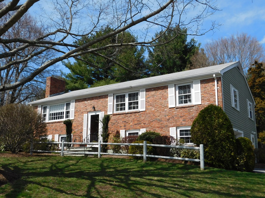 14 Eastview Road Hopkinton, MA 01748 - Photo 1 of 30 Gallery Image 1