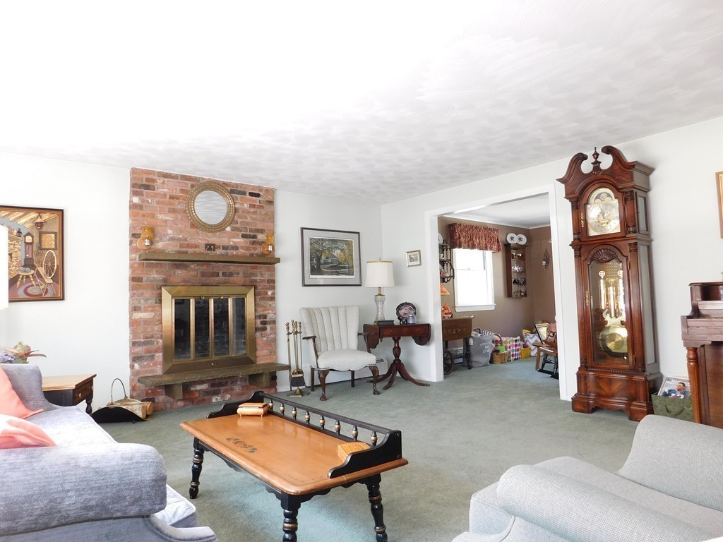14 Eastview Road Hopkinton, MA 01748 - Photo 8 of 30 Gallery Image 8