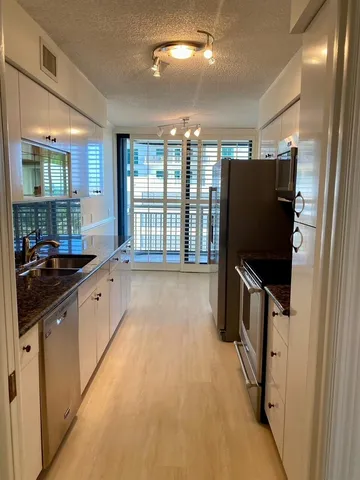 $4,500 | 3400 North Ocean Drive, Unit 706, Singer Island, FL 33404