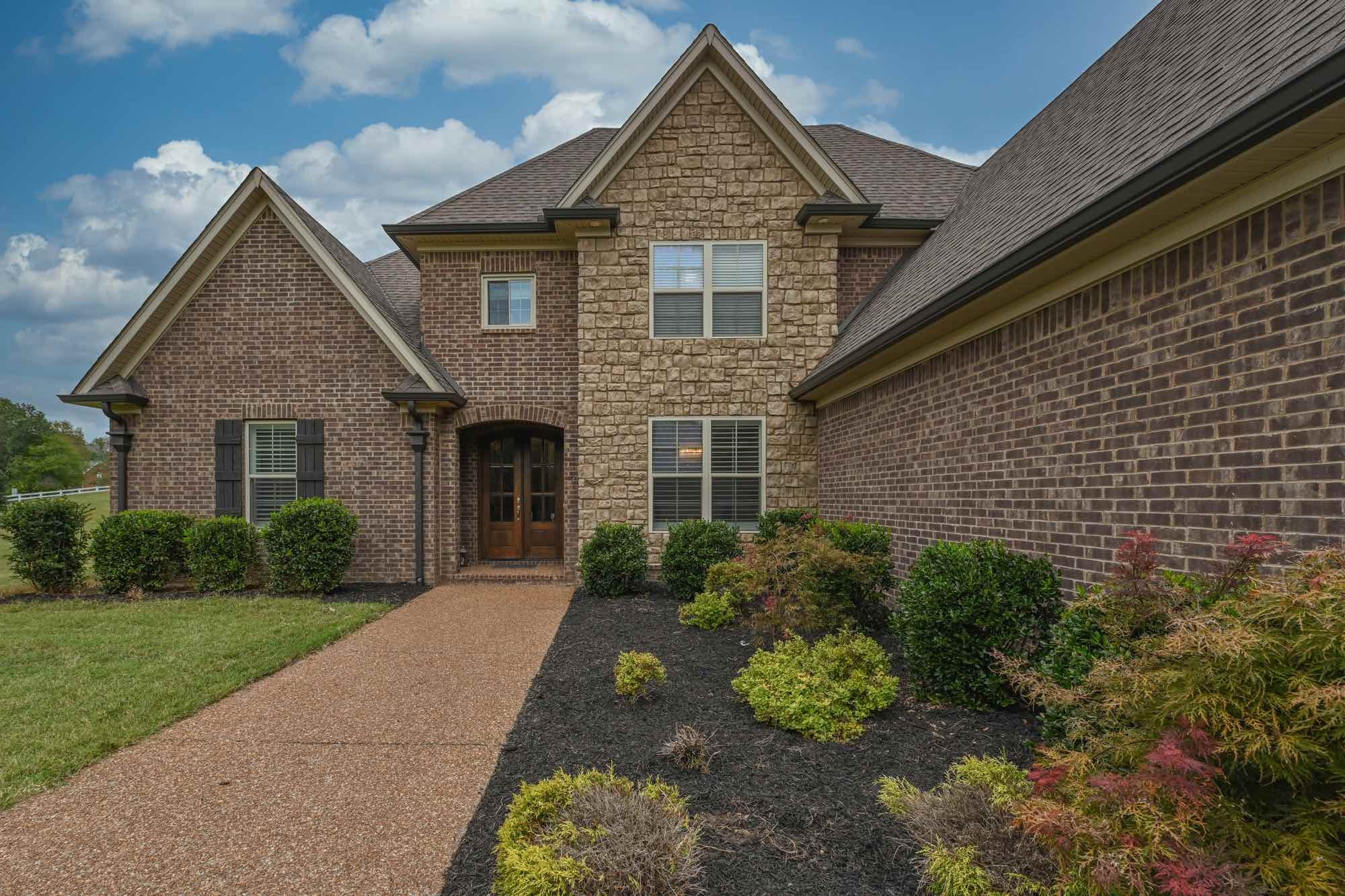 1431 Center Point Road Hendersonville, TN 37075 - Photo 1 of 20 a front view of a house with a yard