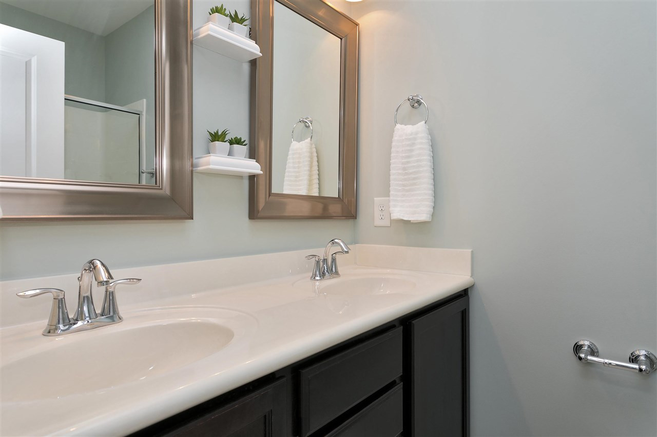 1425 Crafton Way Raleigh, NC 27607 - Photo 12 of 29 Photo 12