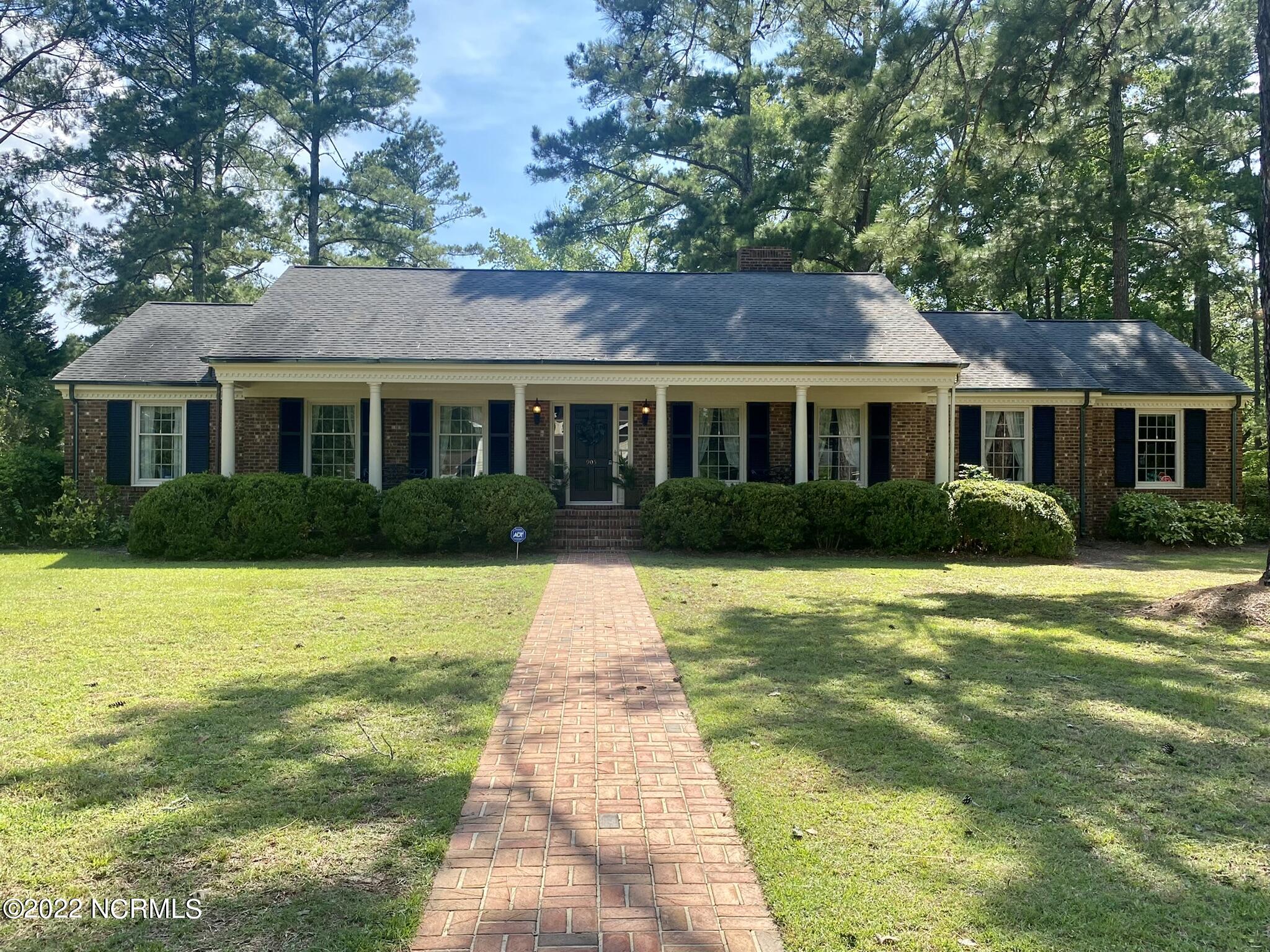 905 School Drive Williamston, NC 27892 - Photo 1 of 67 IMG_3066