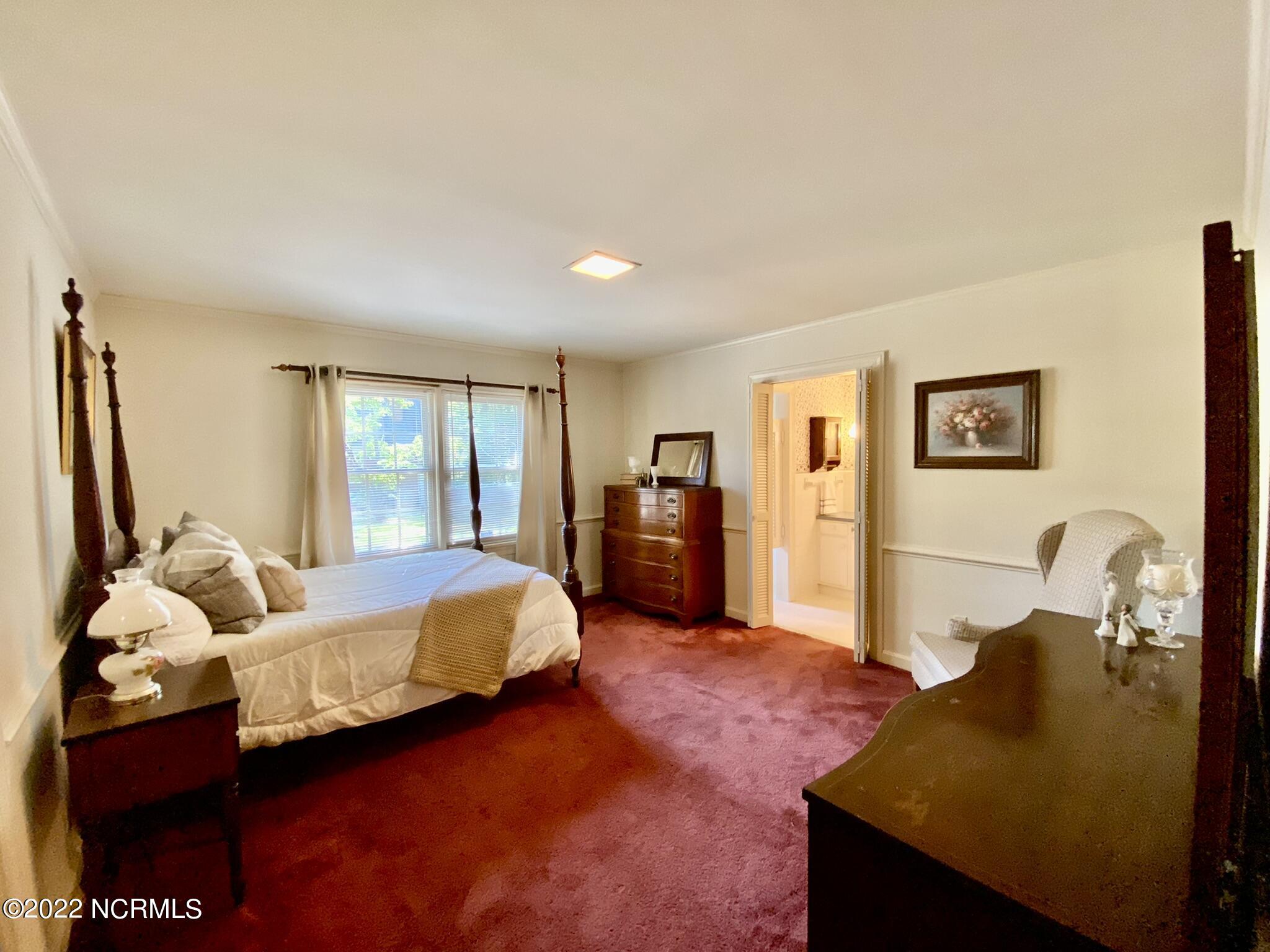 905 School Drive Williamston, NC 27892 - Photo 12 of 67 IMG_2686