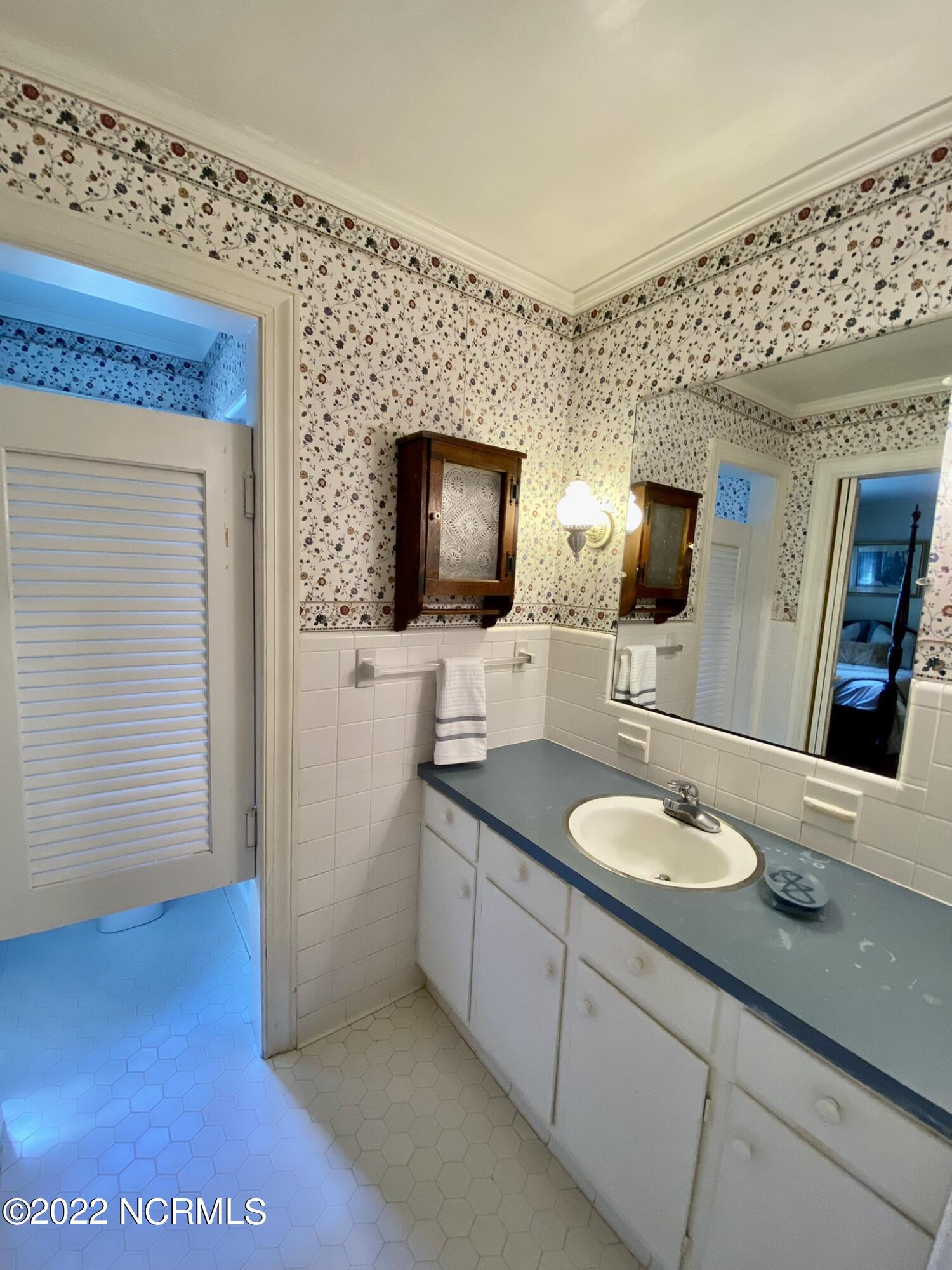 905 School Drive Williamston, NC 27892 - Photo 17 of 67 IMG_2691