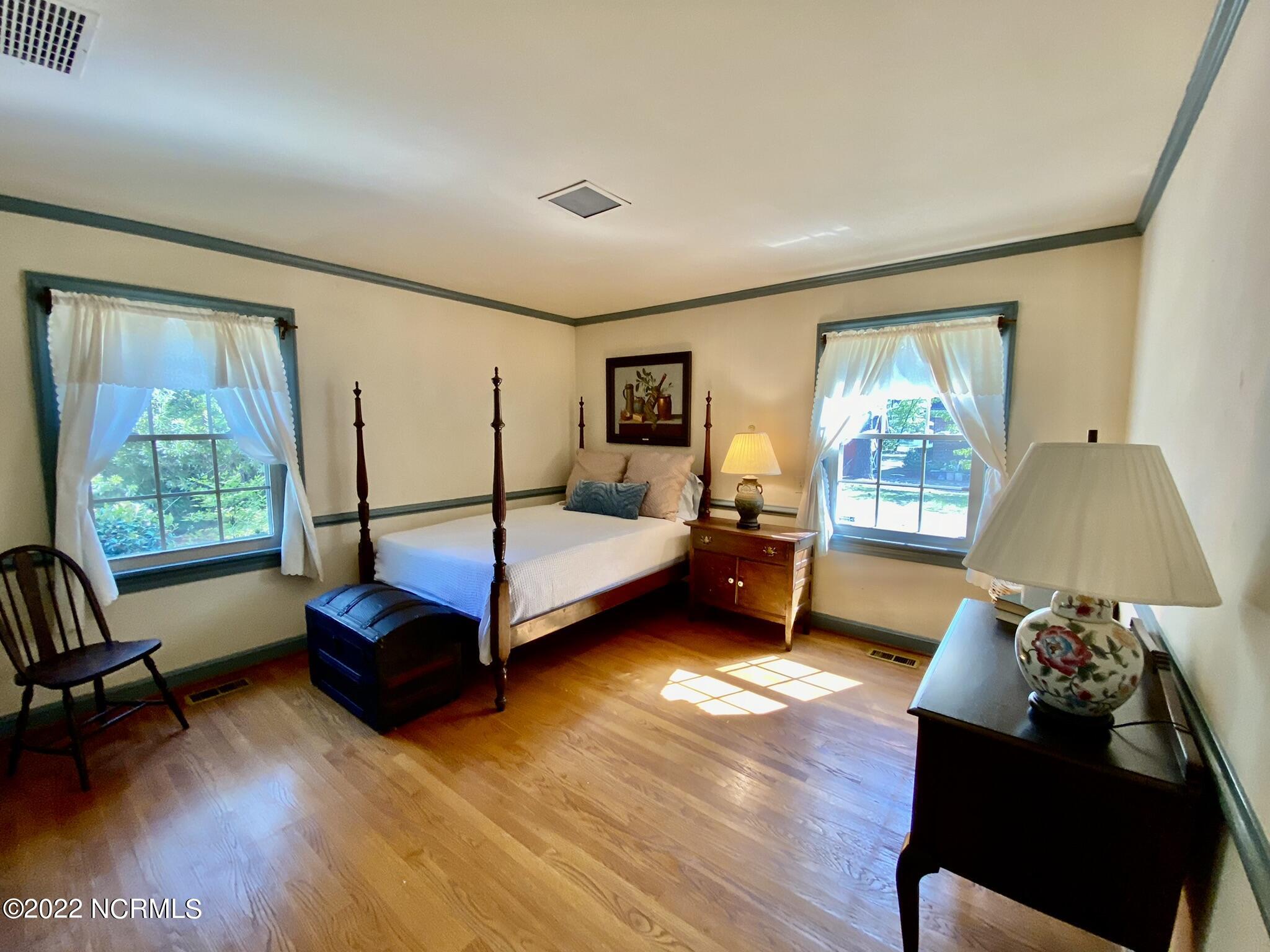 905 School Drive Williamston, NC 27892 - Photo 25 of 67 IMG_2704