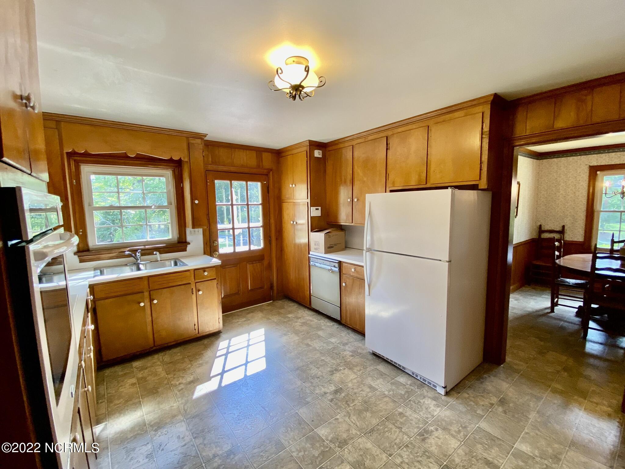 905 School Drive Williamston, NC 27892 - Photo 44 of 67 IMG_2728