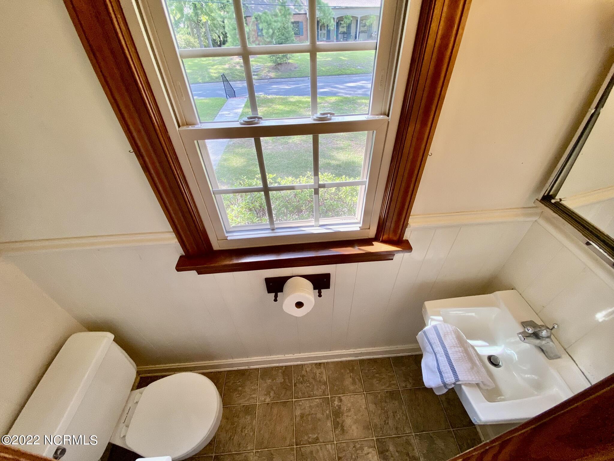 905 School Drive Williamston, NC 27892 - Photo 53 of 67 IMG_2741