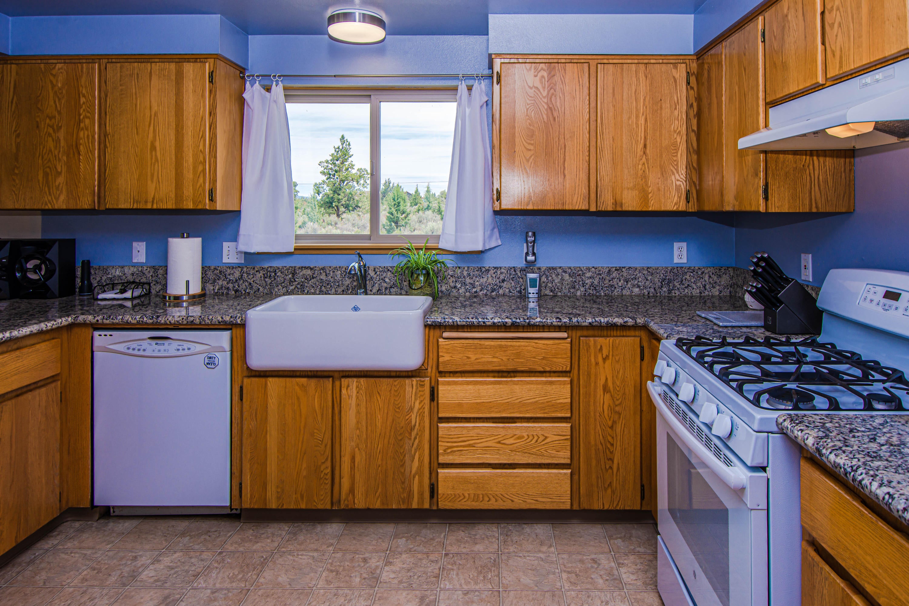 15798 Twin Lakes Road Powell Butte, OR 97753 - Photo 7 of 25 TL - 7