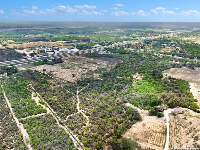 $5,000,000 | 17171 Interstate 35 Access Road, Atascosa, TX 78002