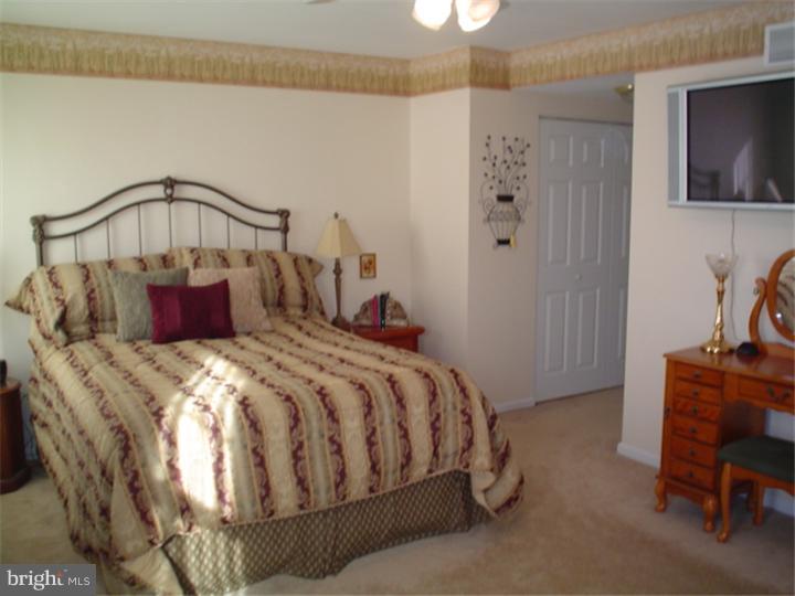 92 Longcross Road Royersford, PA 19468 - Photo 16 of 25 Master Bedroom