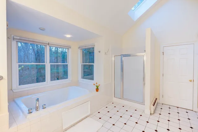 $1,399,000 | 17 Bridle Path, Walpole, MA 02081