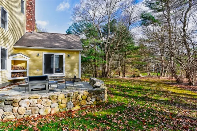 $1,399,000 | 17 Bridle Path, Walpole, MA 02081